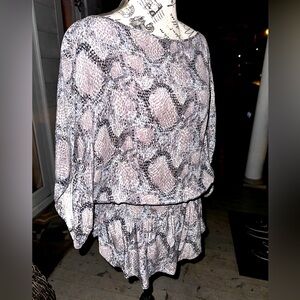 REVOLVE•PARKER snakeskin print 100% silk blouson w/ elastic peplum waist Size: L
